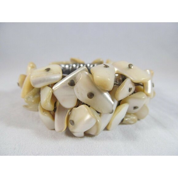 Vintage Expandable Silvertone Mother of Pearl Bracelet Made in Japan - Picture 8 of 12